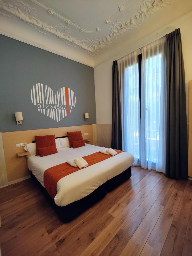 Hostal Live Natura Barcelona (Adults Only) Exterior photo