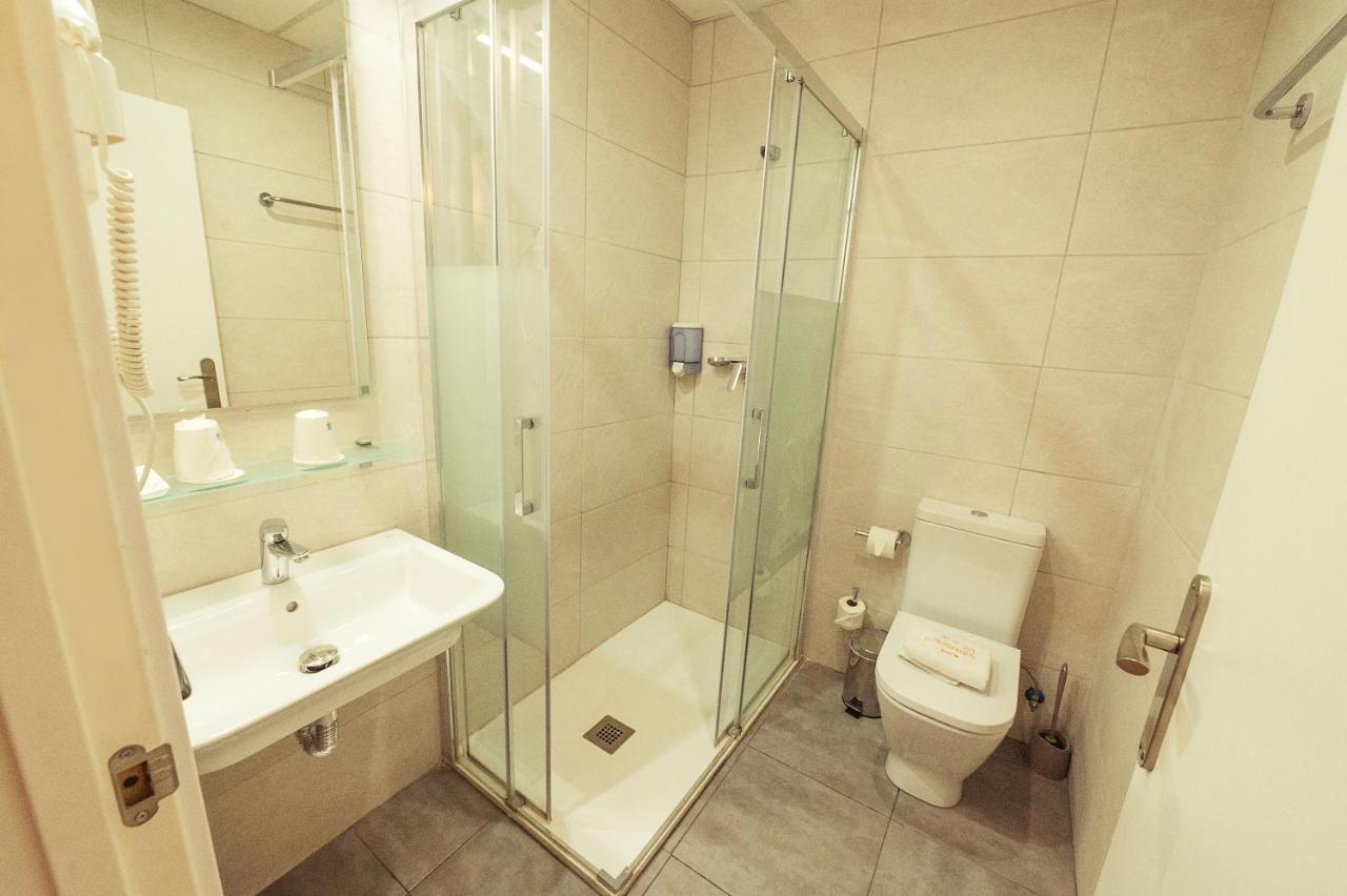 Hostal Live Natura Barcelona (Adults Only) Exterior photo