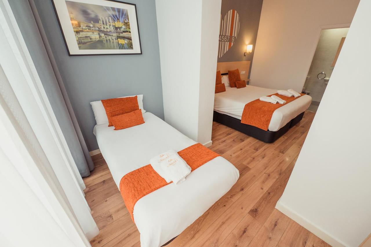 Hostal Live Natura Barcelona (Adults Only) Exterior photo