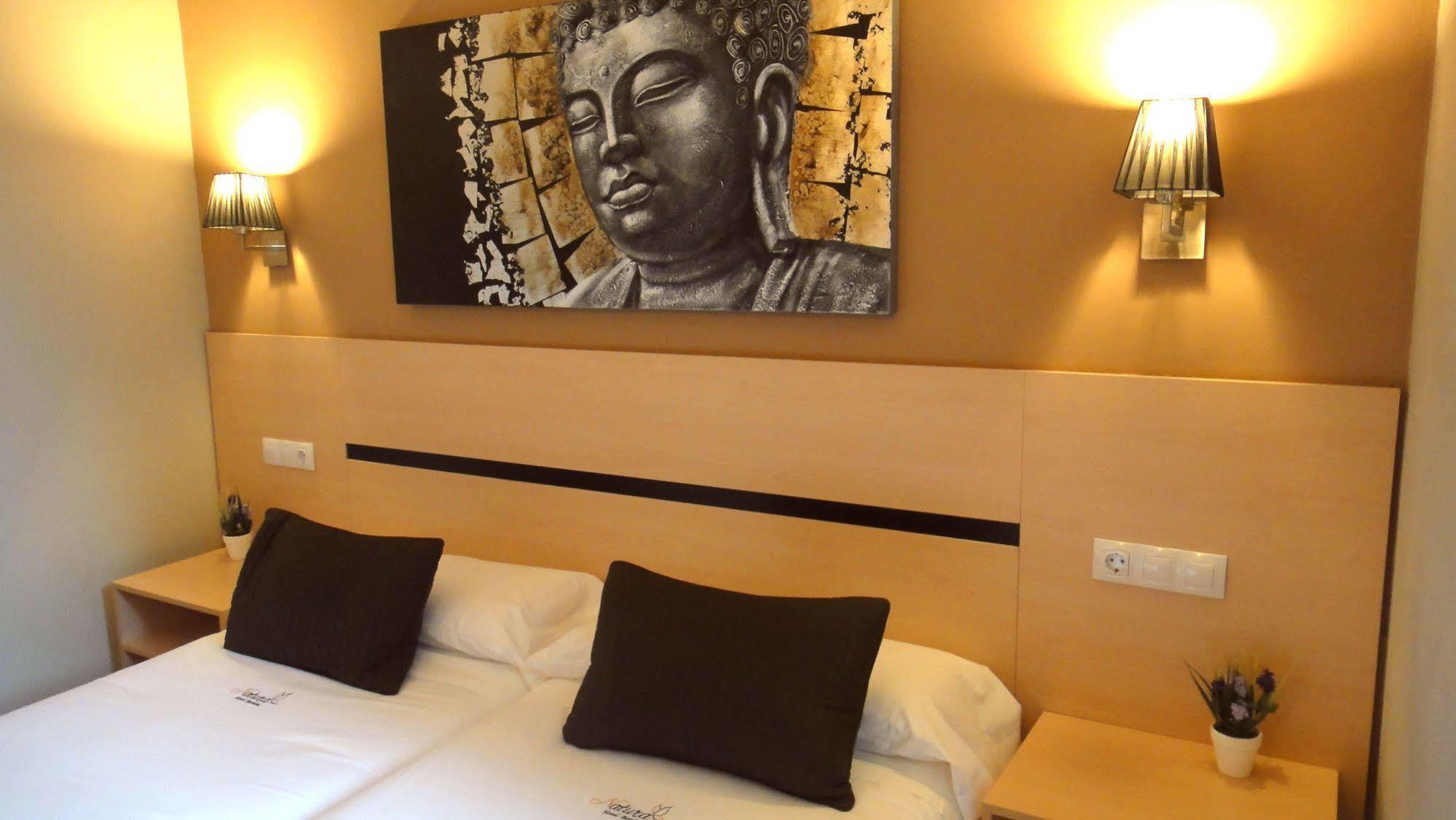 Hostal Live Natura Barcelona (Adults Only) Exterior photo